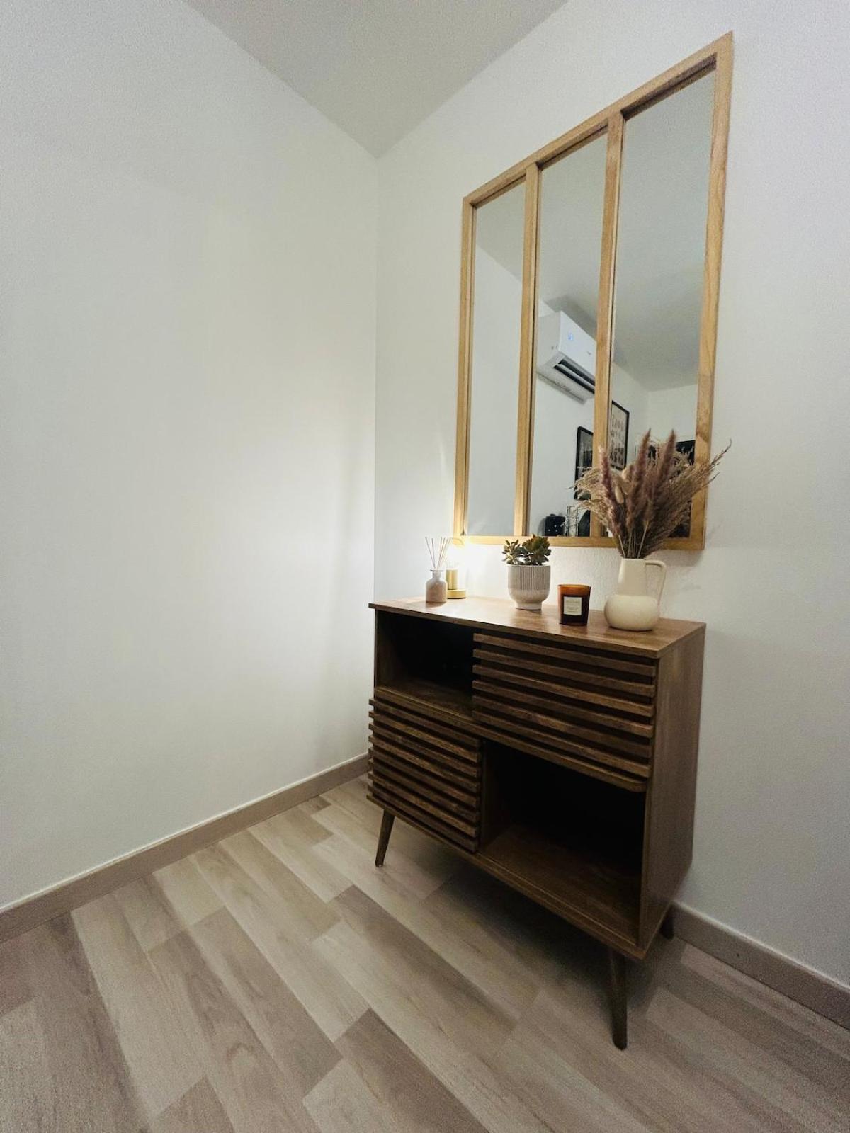 Appartement Charmant Proche Gare Tours Exterior photo